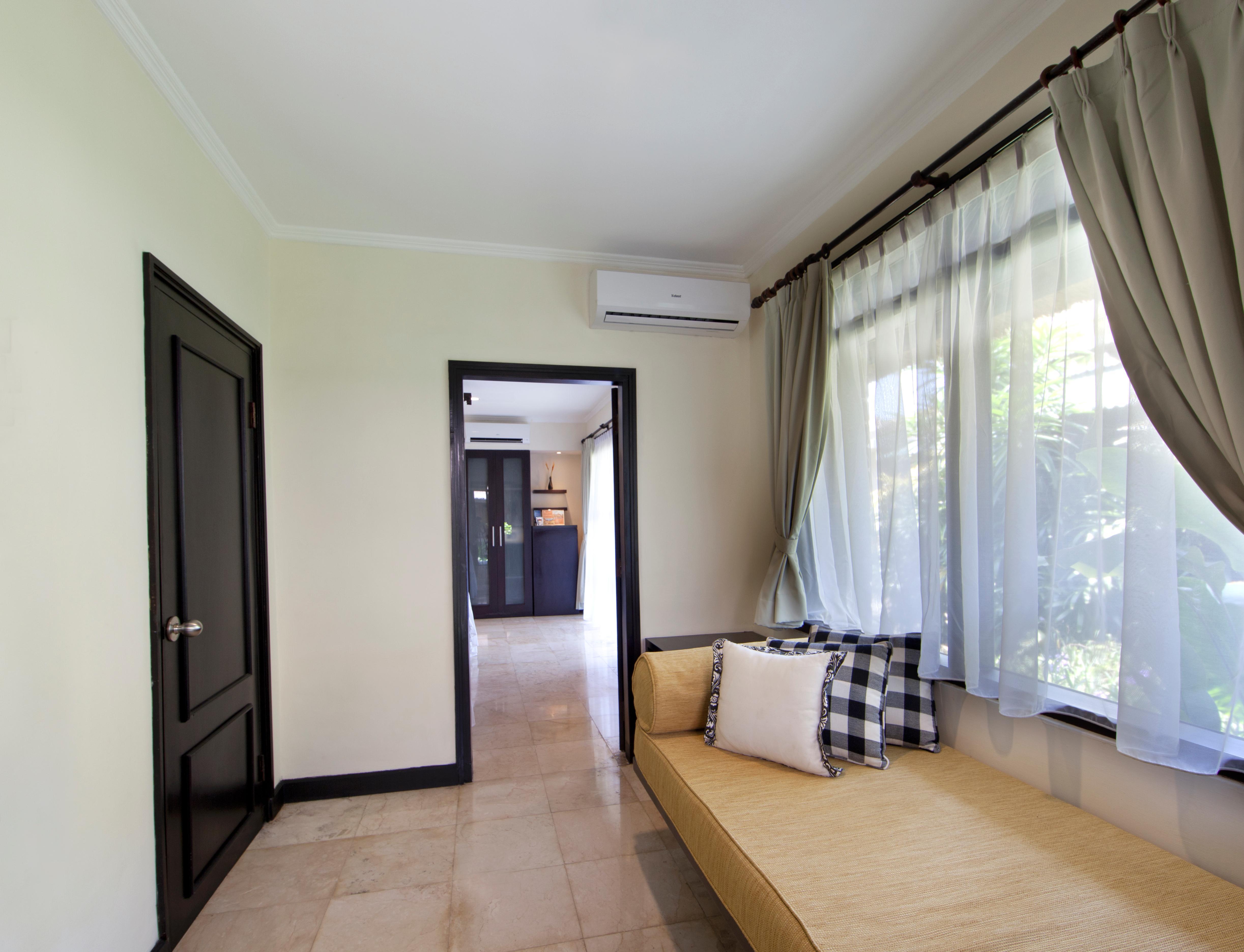 Legian Beach Hotel Kültér fotó
