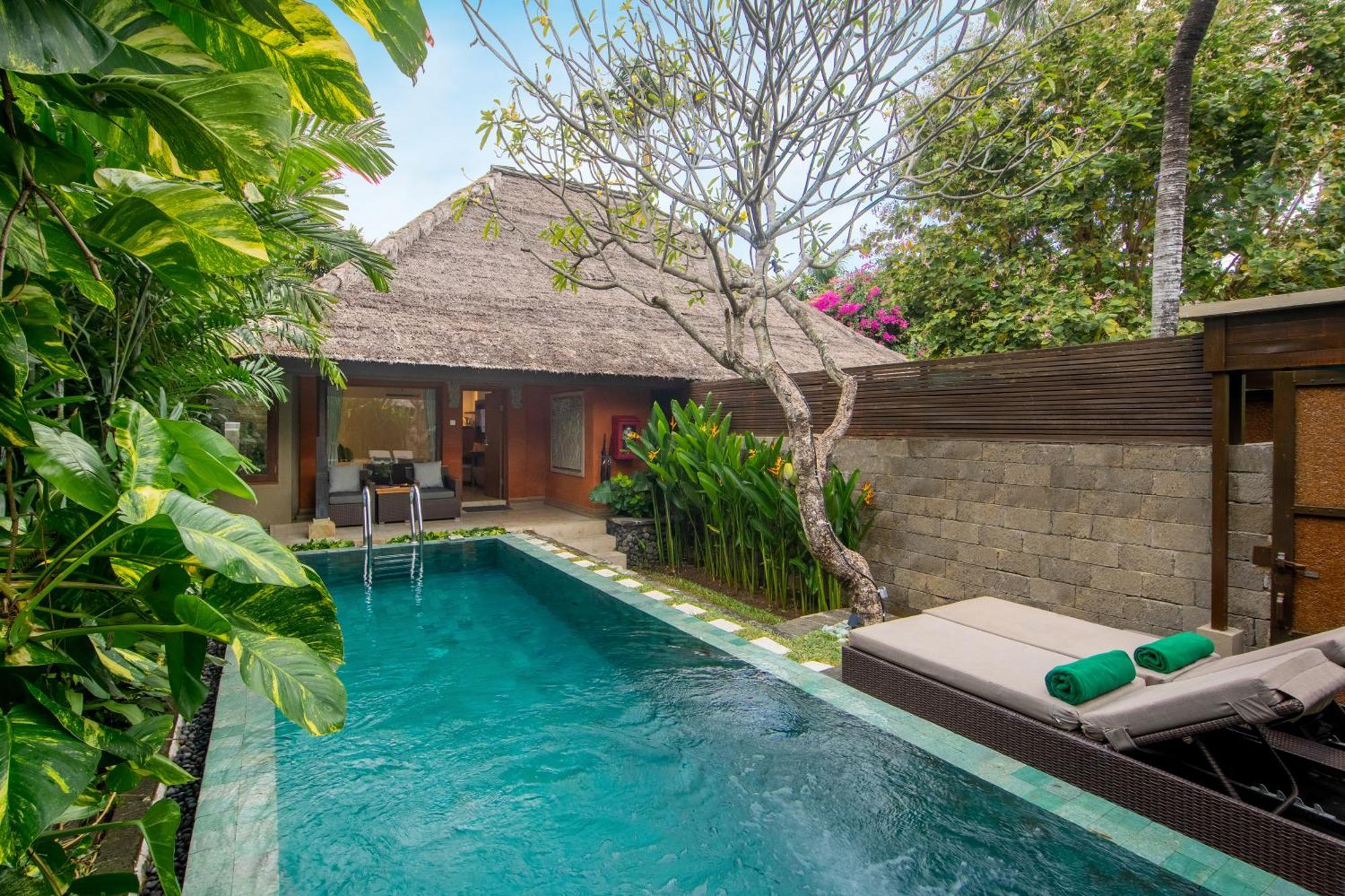 Legian Beach Hotel Kültér fotó